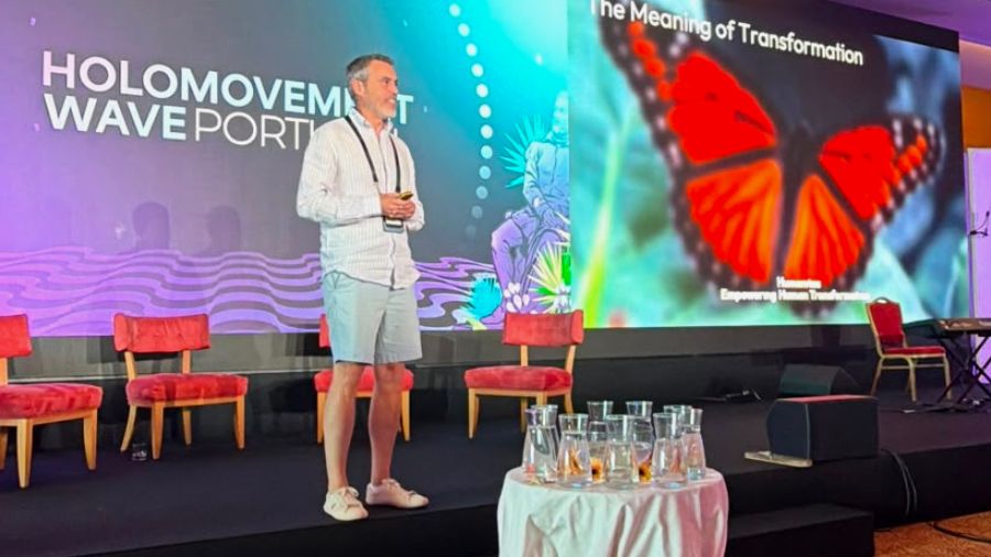 Xavi Ginesta participó en The Holomovement Wave